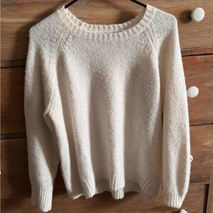Old Navy Cream Crewneck Sweater